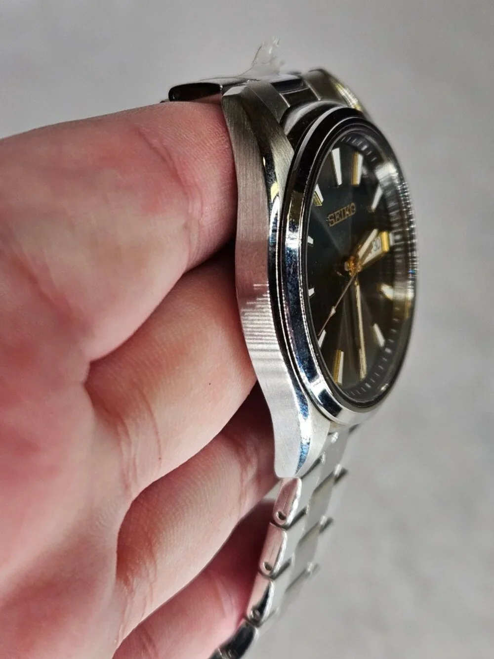 Seiko 6N53-00A0 Black Face Crystal Date Stainless Steel Watch